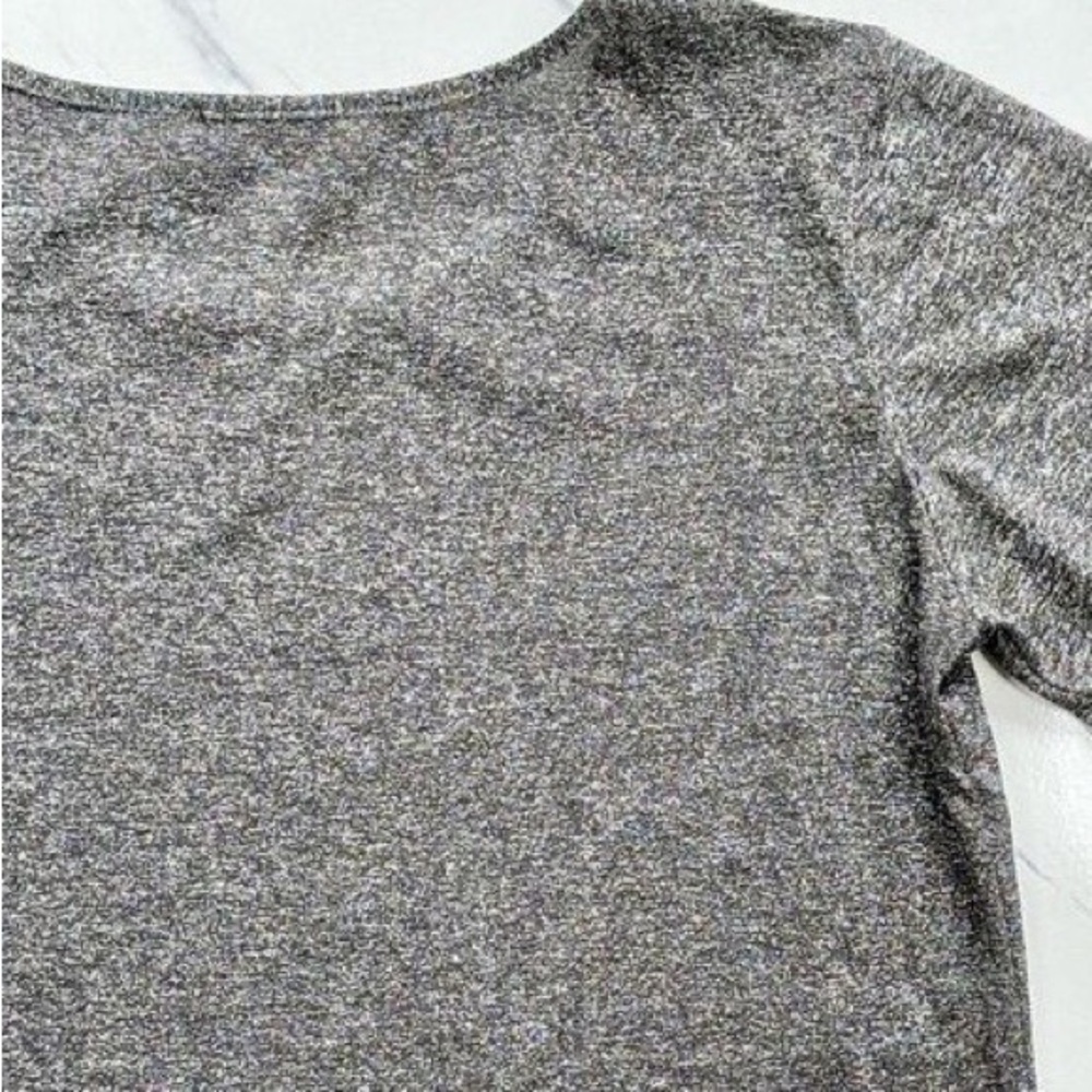Women's Heather Gray Short Sleeve Top - Picture 6 of 8